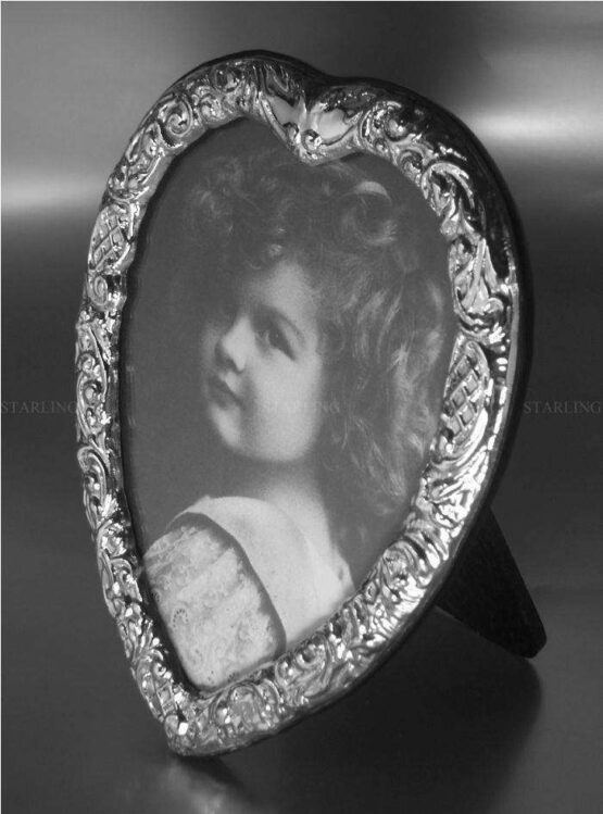 FOTORAHMEN SOLID STERLING SILVER 925--HERZRAHMEN--ANTIQUE VINTAGE FINISH HEART SHAPED FRAME VICTORIAN STYLE--MATTIERTER HOLZRÜCKEN--9x13 – Bild 5