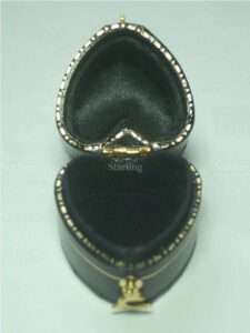 victorian vintage ring etui box Herzform